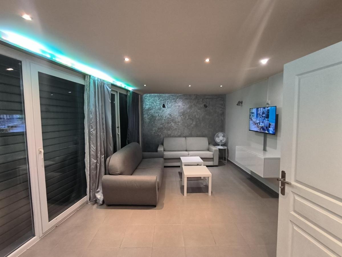 Apartment Loft Porte De Paris Croix De Chavaux 93100 Montreuil *