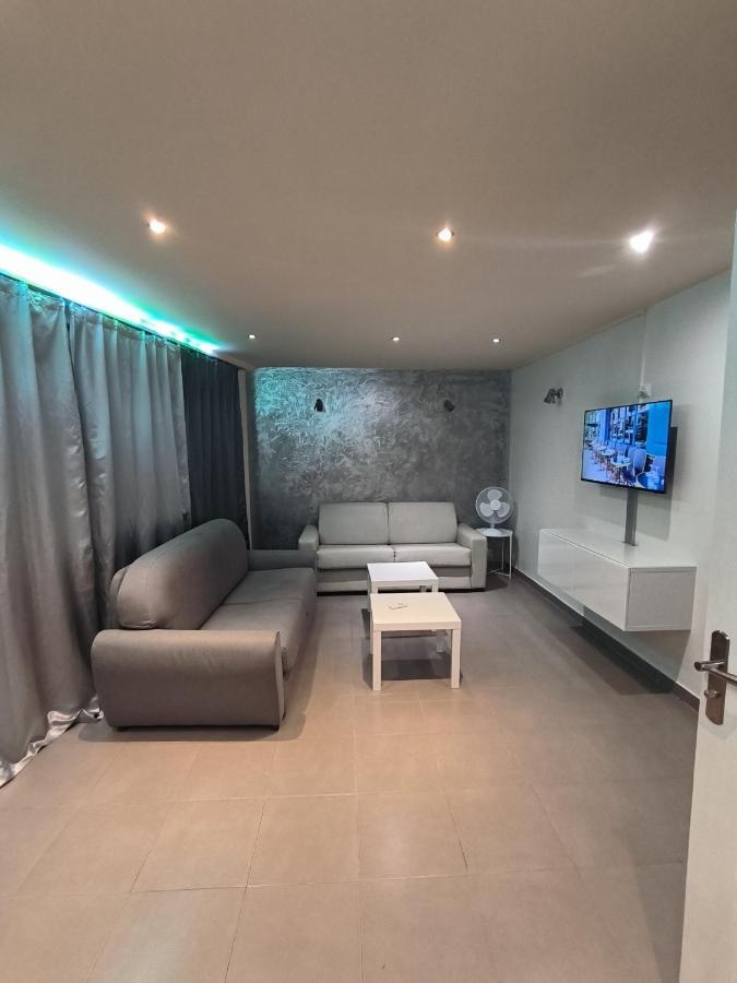 Loft Porte De Paris Croix De Chavaux 93100 Montreuil Apartment *