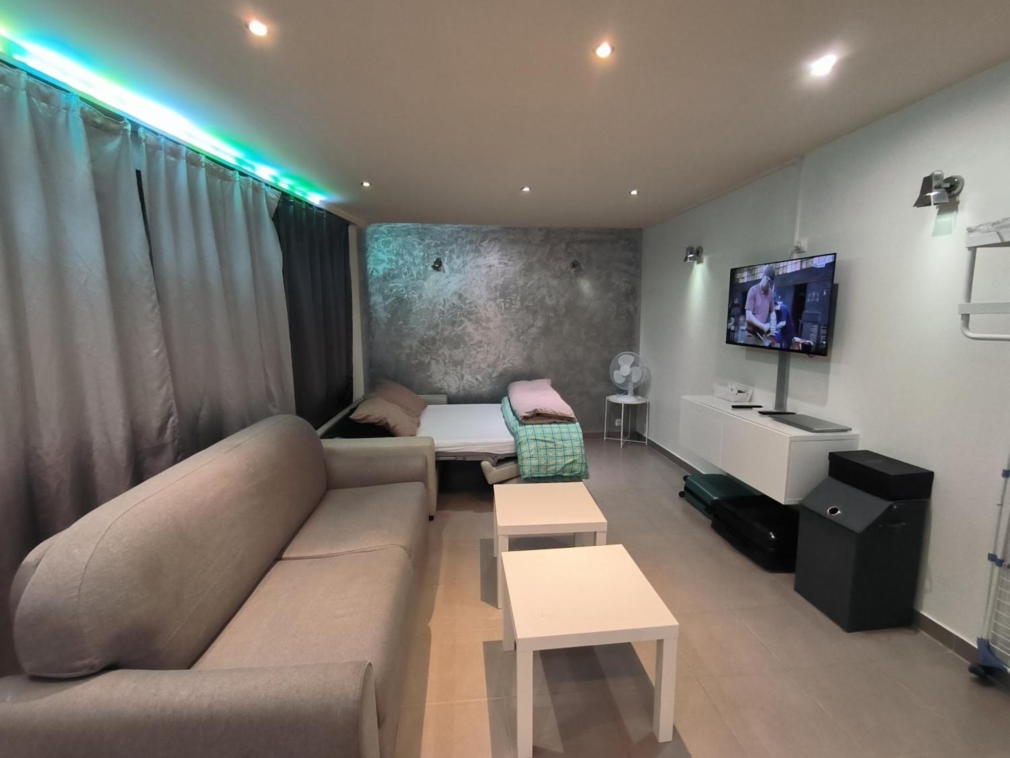 Loft Porte De Paris Croix De Chavaux 93100 Montreuil Apartment Montreuil (Seine-Saint-Denis)